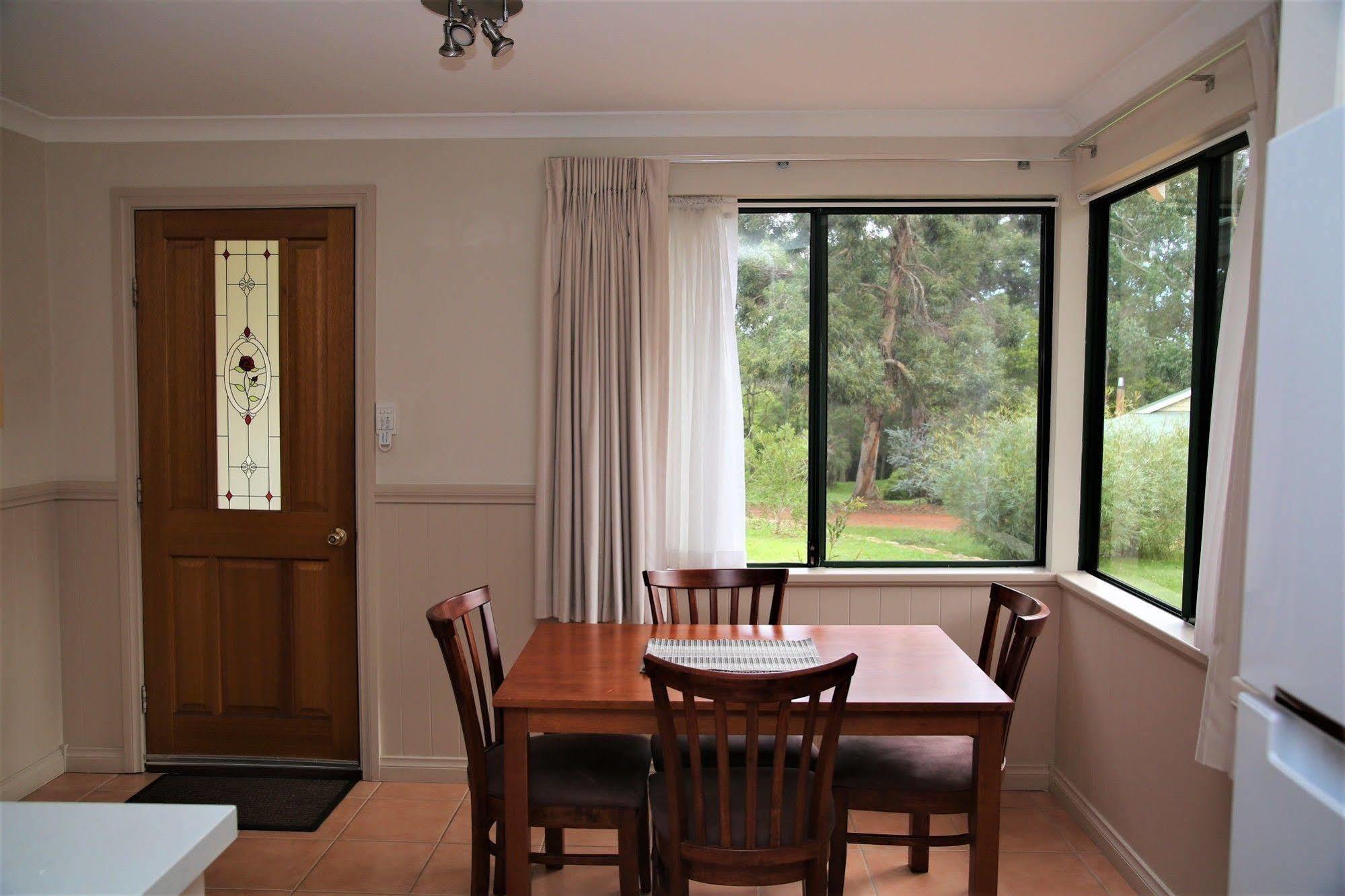 Bushy Lake Chalets Margaret River Dış mekan fotoğraf